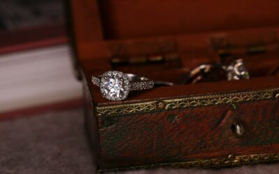 Vintage Engagement Rings: Styles and History